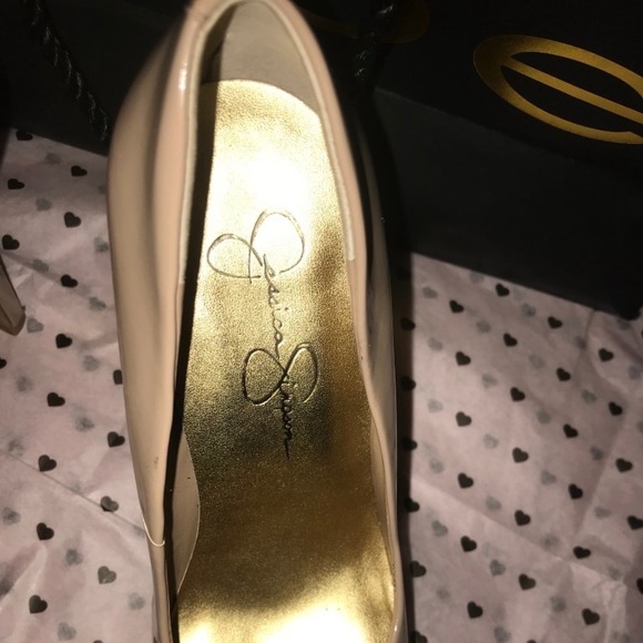Jessica Simpson Beige Parisah Pumps Sz 6 - Picture 2 of 5